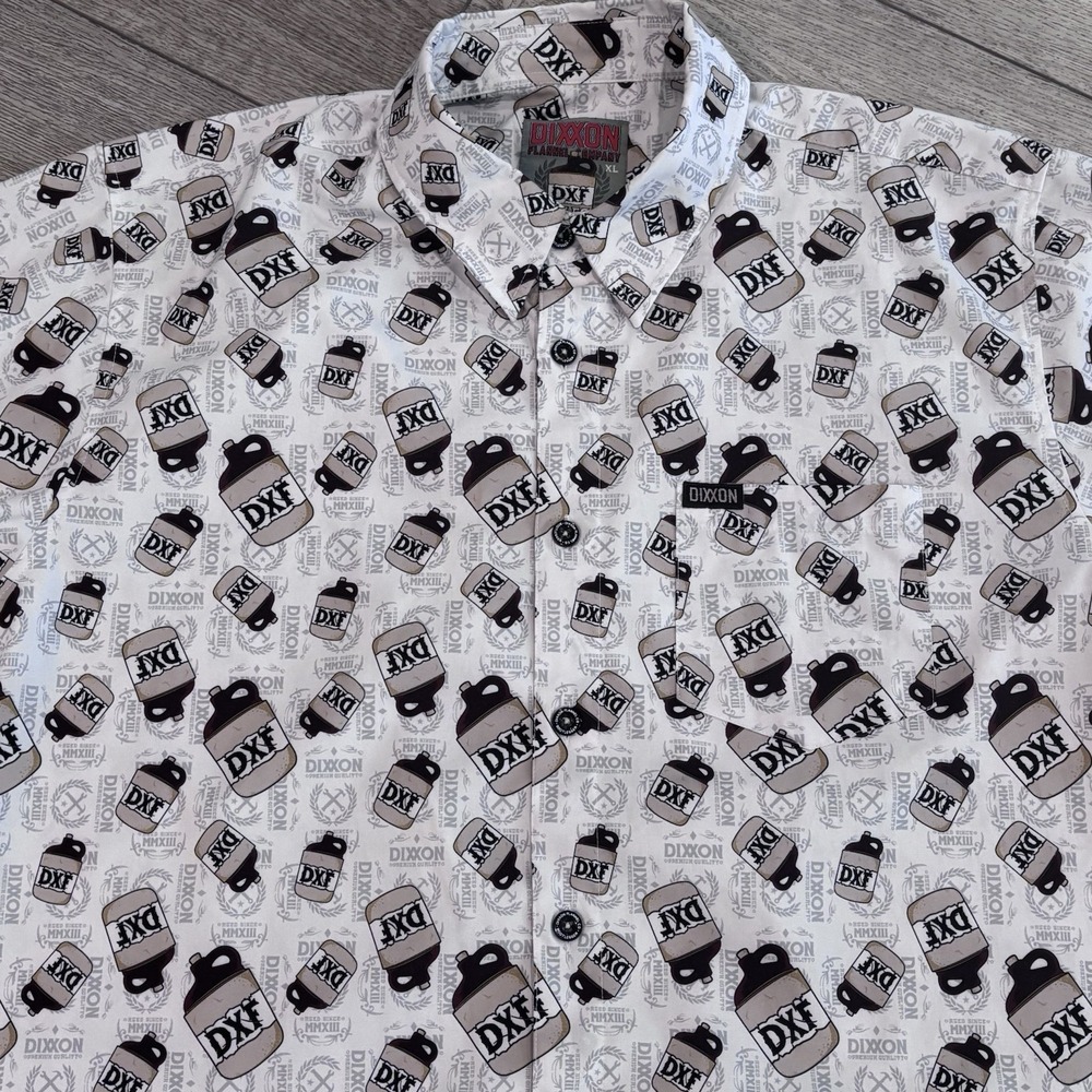 Dixxon Flannel Co. Bootlegger Button Down Shirt Mens XL All Over‎ Print Casual